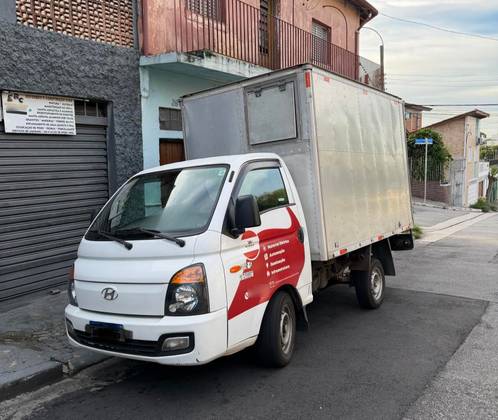 HYUNDAI HR 2.5 LONGO SEM CAÇAMBA 4X2 16V 130CV TURBO INTERCOOLER DIESEL 2P MANUAL